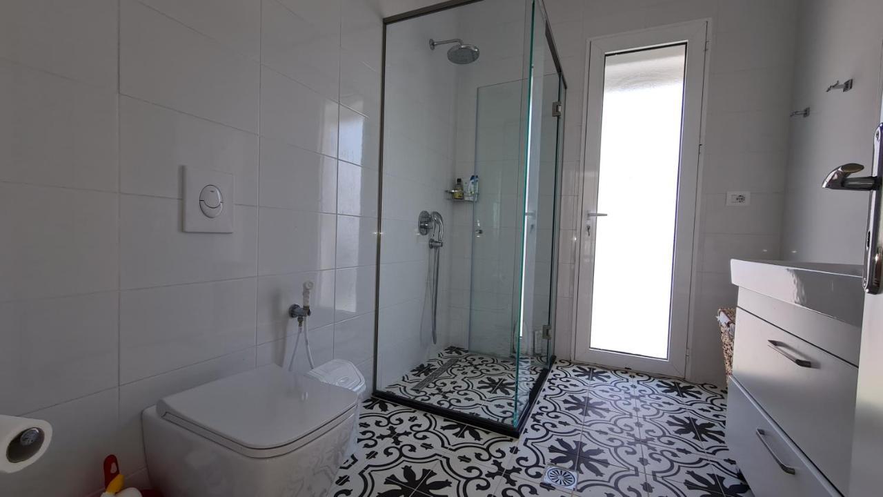 Rocknest Sea View Penthouse Apartment Sarande Ngoại thất bức ảnh