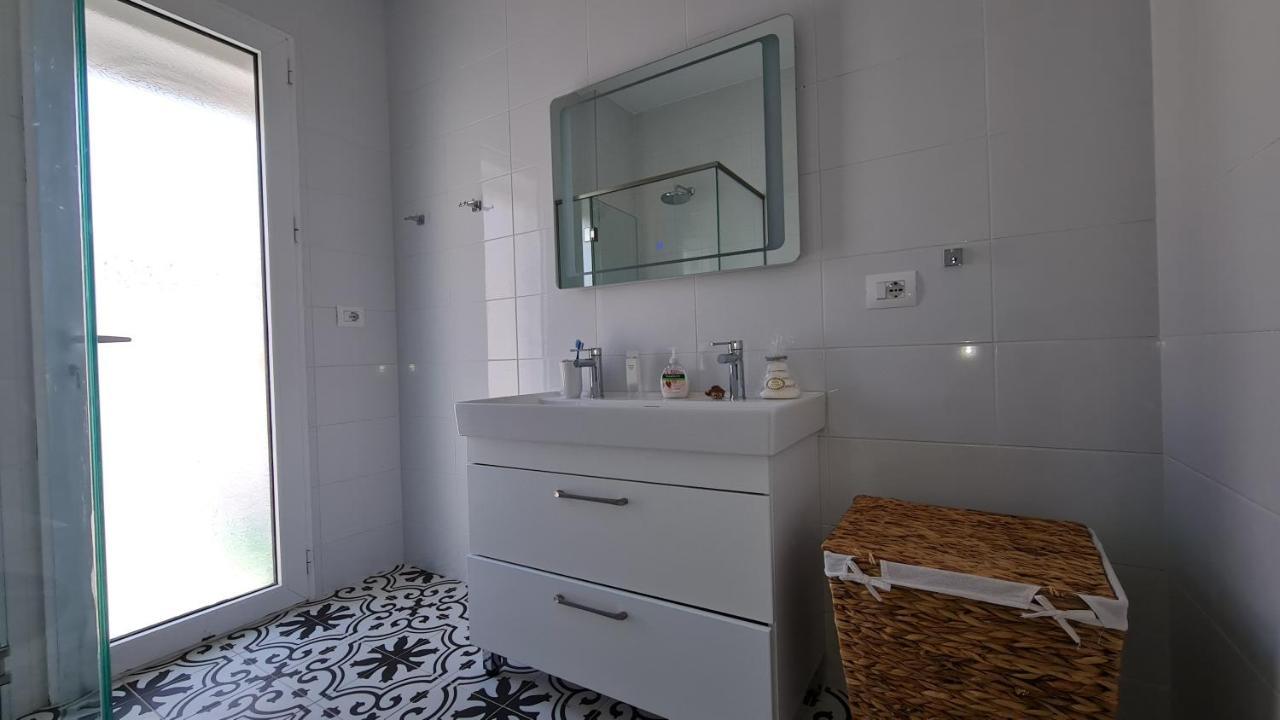 Rocknest Sea View Penthouse Apartment Sarande Ngoại thất bức ảnh