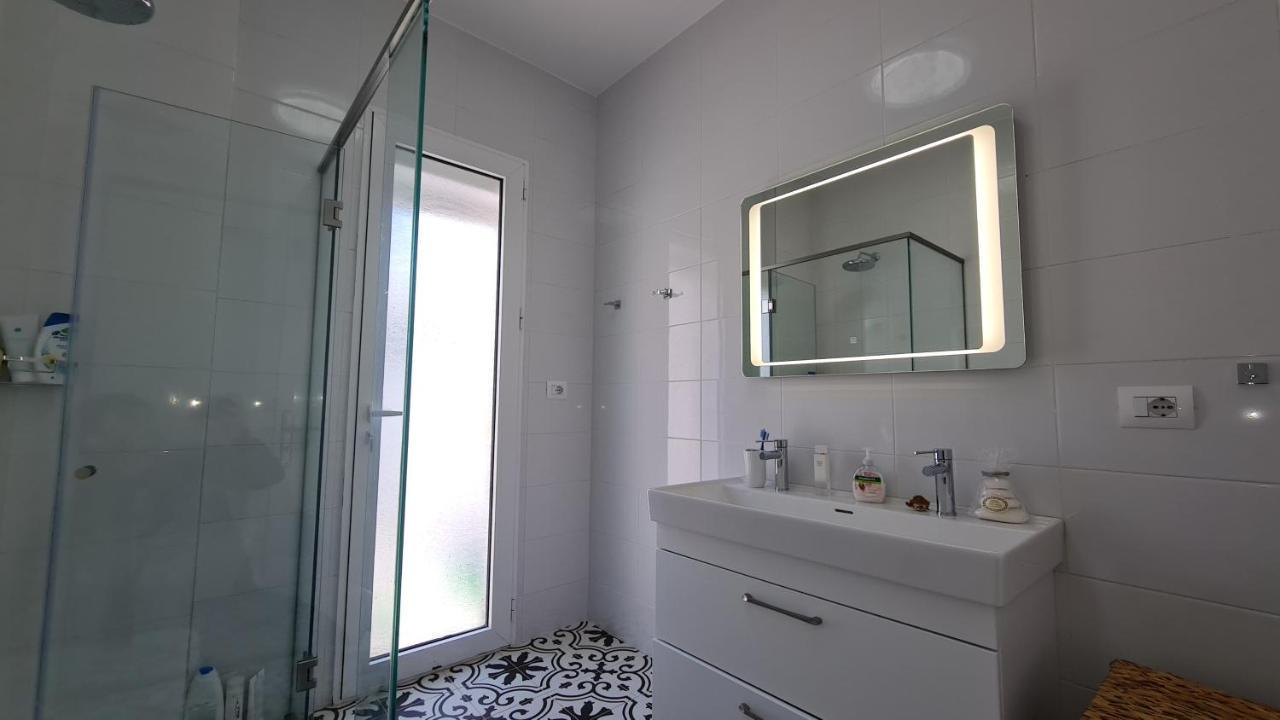 Rocknest Sea View Penthouse Apartment Sarande Ngoại thất bức ảnh
