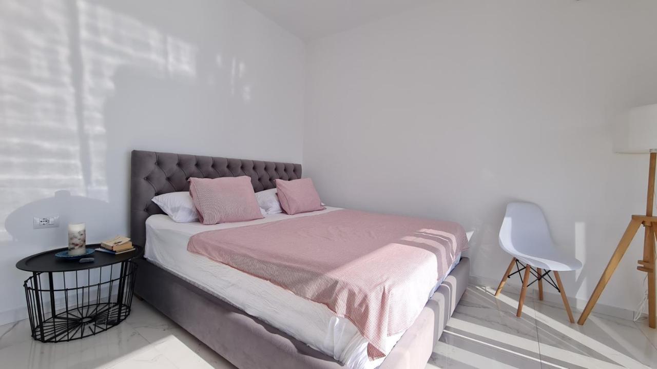 Rocknest Sea View Penthouse Apartment Sarande Ngoại thất bức ảnh