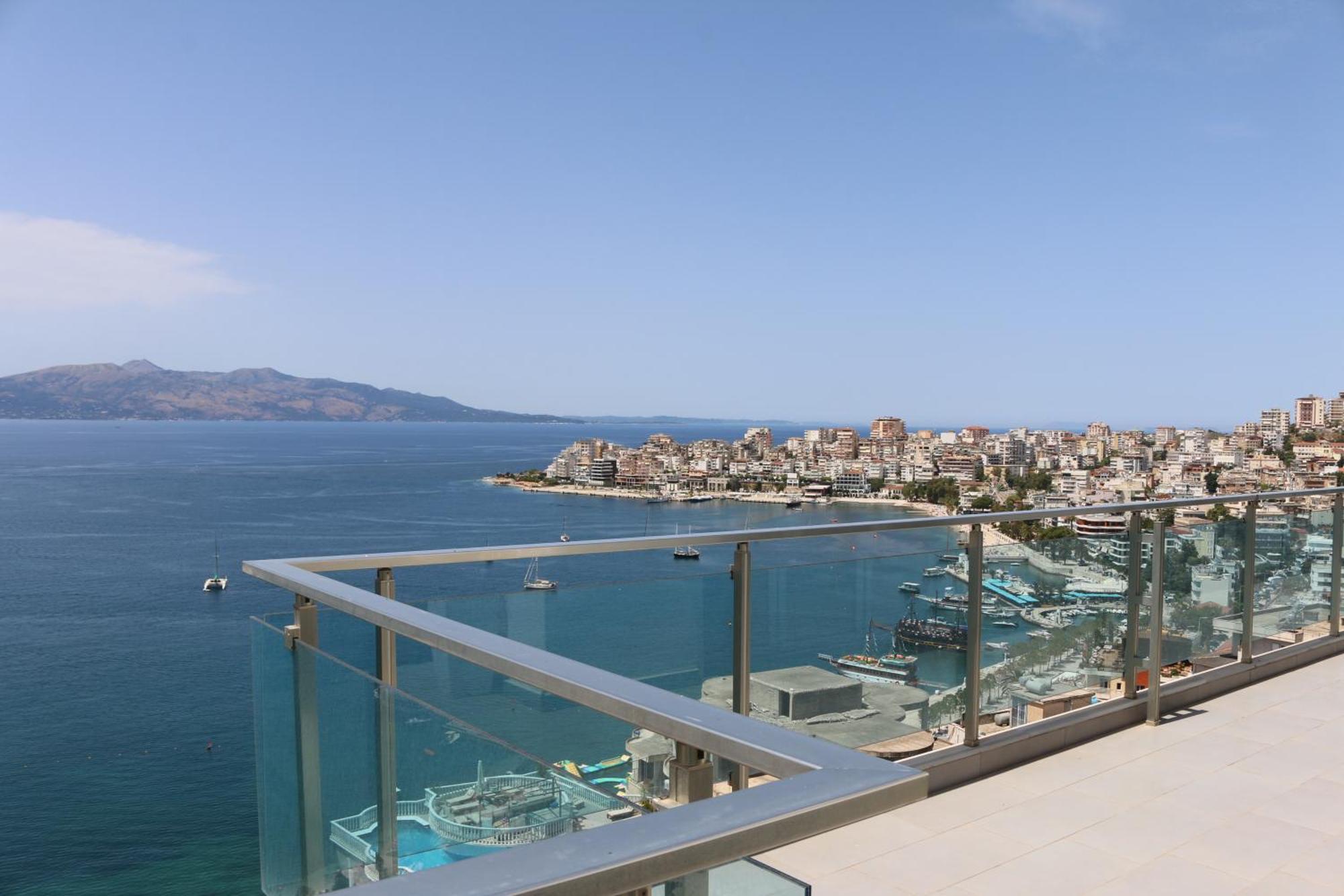 Rocknest Sea View Penthouse Apartment Sarande Ngoại thất bức ảnh
